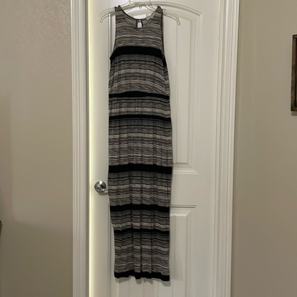 LOFT Dresses & Skirts - Loft Maxi Dress